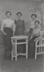 Vier dochters van de Polder 1910.jpg